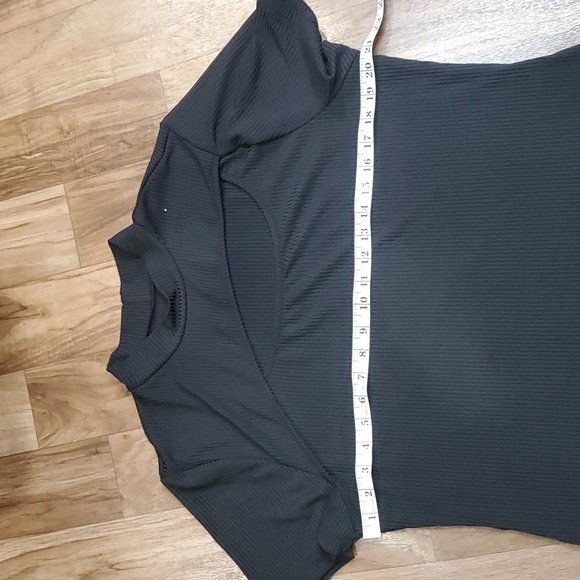 WOMENS COLLARED BLACK TEXTURED KNIT TSHIRT WITH CHEST CUTOUT SIZE 3X - Picture 7 of 11